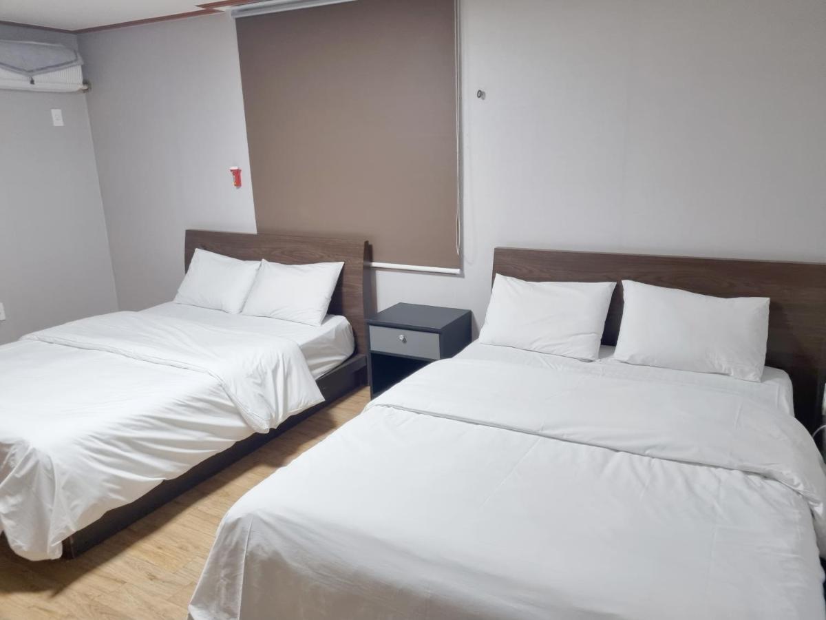 Charlie Hotel Чеджу Екстериор снимка