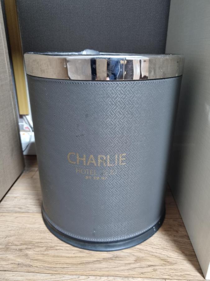 Charlie Hotel Чеджу Екстериор снимка
